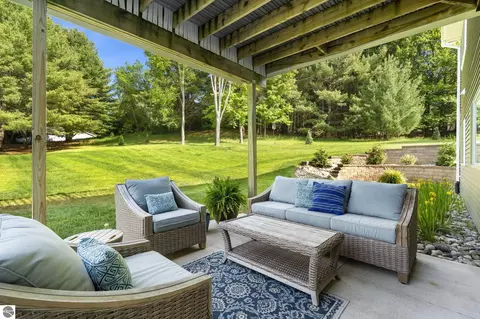 Exterior - 3390 Epps Ln, Traverse City, MI 49686 photo 6 of 9