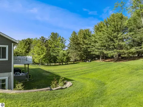 Exterior - 3390 Epps Ln, Traverse City, MI 49686 photo 3 of 9