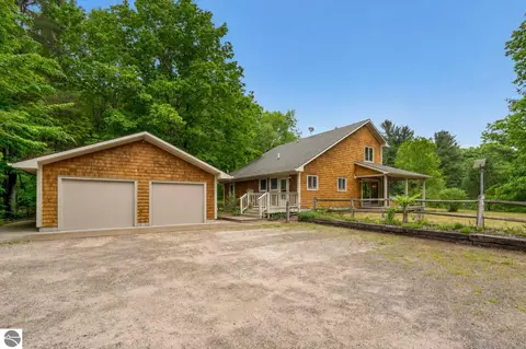 12270 Griffith Rd, Brethren, MI 49619