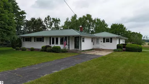 2480 W Baseline Rd, Mount Pleasant, MI 48858