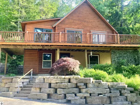 790 N Eckhardt Rd, Central Lake, MI 49622