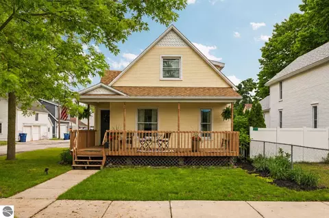 115 E Thirteenth St, Traverse City, MI 49684