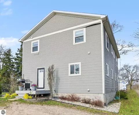 712 Barlow St, Traverse City, MI 49686