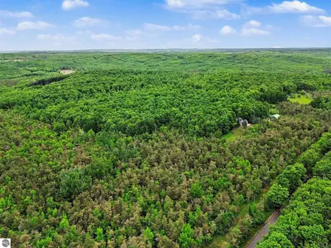 Vl Robinson Road, Harbor Springs, MI 49740