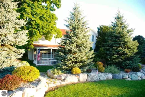 8491 Us-31 N, Williamsburg, MI 49690