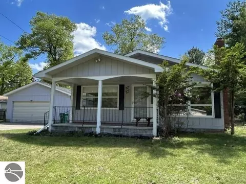 2424 Winona St, East Tawas, MI 48730