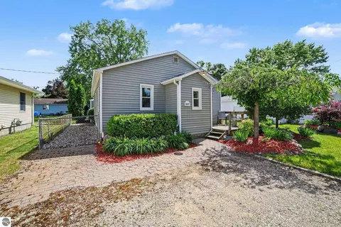 1107 Ward St, Mount Pleasant, MI 48858