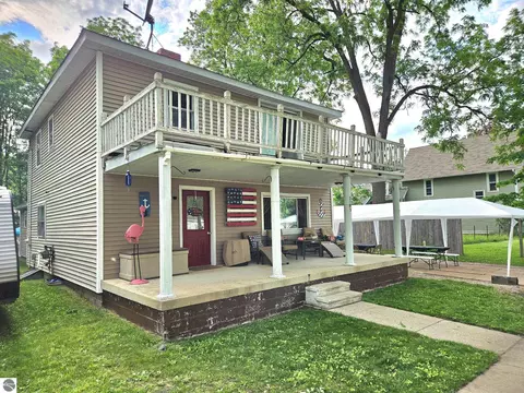 108 S Huron, Lake City, MI 49651