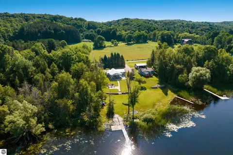 4907 Murray Ln, East Jordan, MI 49727