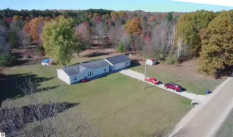 View/Area - 3333 N Ferris Rd, Sumner, MI 48889 photo 3 of 3