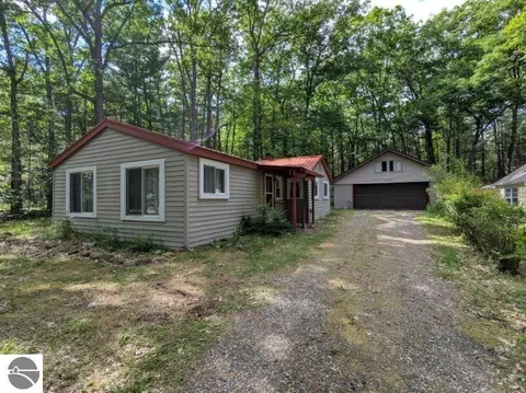 7700 Nicole Dr, South Branch, MI 48761