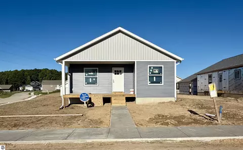 742 Ashland Dr, Traverse City, MI 49696