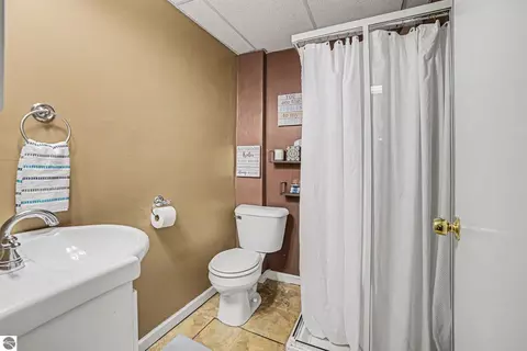 Bath - 406 E May St, Mount Pleasant, MI 48858 photo 1 of 2