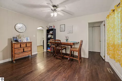 Dining - 406 E May St, Mount Pleasant, MI 48858 photo 1 of 1