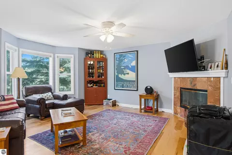 4138 Sherwood Forest Dr, Traverse City, MI 49686