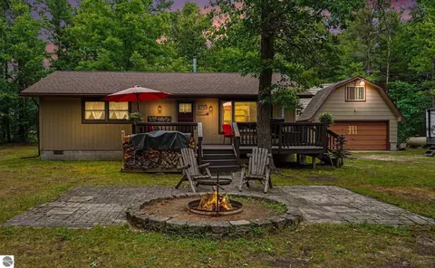 7348 Blue Ox Trl, South Branch, MI 48761