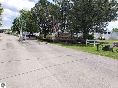 831 S Main St, Au Gres, MI 48703 photo 11