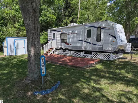 831 S Main St, Au Gres, MI 48703 photo 5