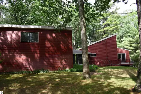 3800 Forest Rd, Oscoda, MI 48750