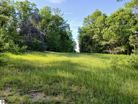 2486 Retelle Ln, West Branch, MI 48661