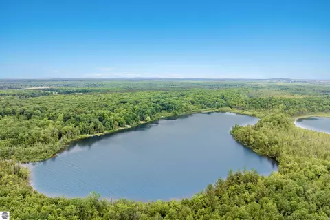 4361 Jeri Rd, Interlochen, MI 49643