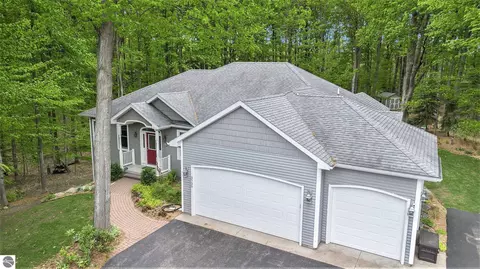 2725 Blue Meadow Dr, Traverse City, MI 49685