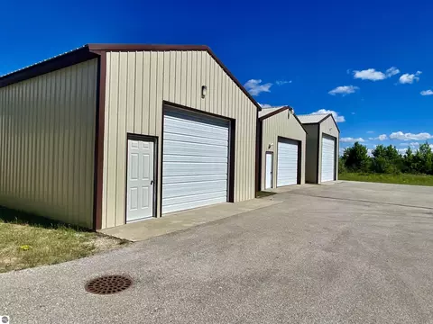 6173 Shanty Creek Rd #15, Bellaire, MI 49615