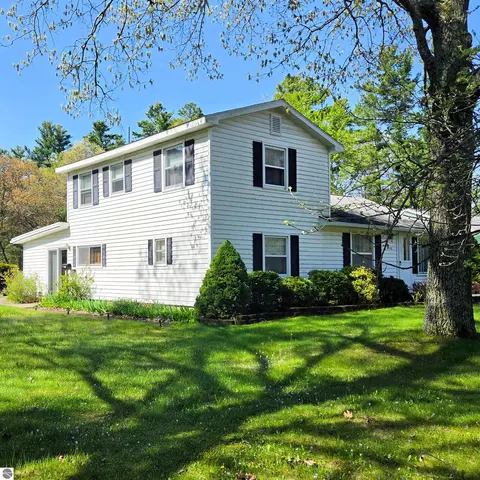 4710 Mackenzie, Oscoda, MI 48750