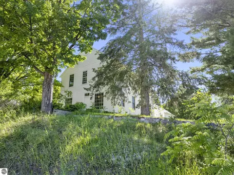 202 S Saint Joseph, Lake Leelanau, MI 49653