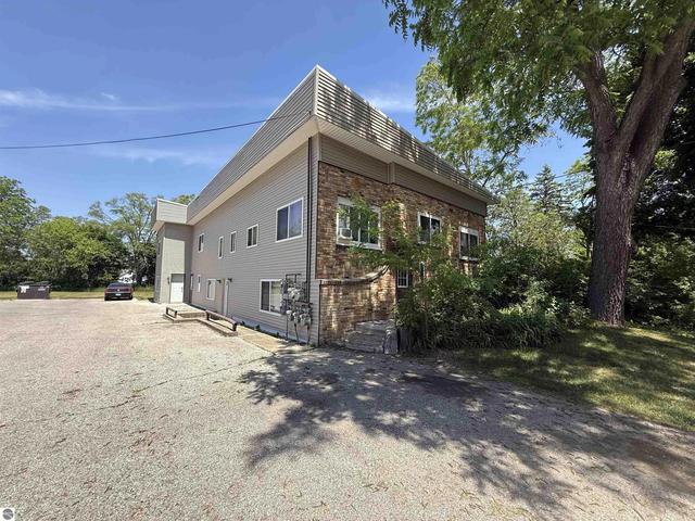 1019 E Broadway St, Mount Pleasant, MI 48858