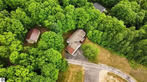 3443 NW American Way, Williamsburg, MI 49690