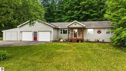 3443 NW American Way, Williamsburg, MI 49690
