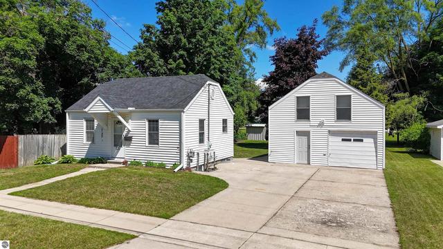 211 E Palmer St, Mount Pleasant, MI 48858