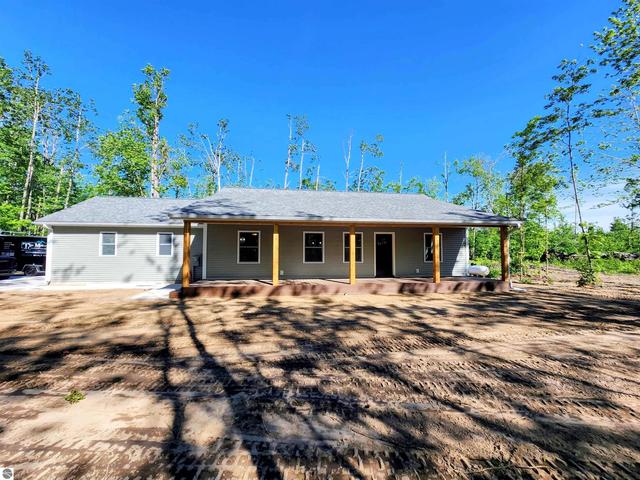 6509 Deepwood Dr, Mancelona, MI 49659