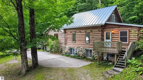 5885 Cedar Valley Rd, Traverse City, MI 49684