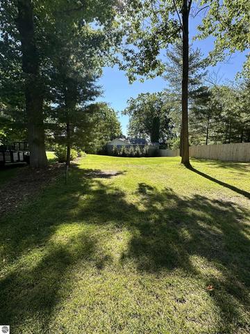 136 N East Bay Blvd, Traverse City, MI 49686