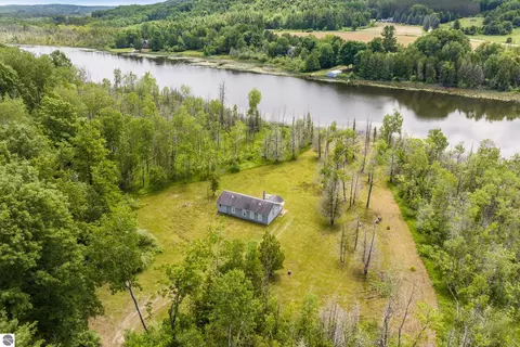 6263 E Jordan Rd, Ellsworth, MI 49729