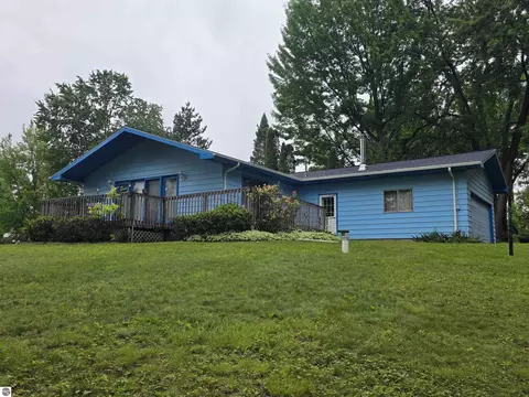 Exterior - 2091 Lakeside Dr, Hale, MI 48739 photo 1 of 6