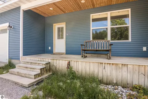 3424 Starlight Trl, Kingsley, MI 49649