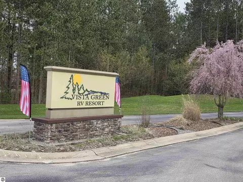 6100 SW Larson Rd, South Boardman, MI 49680