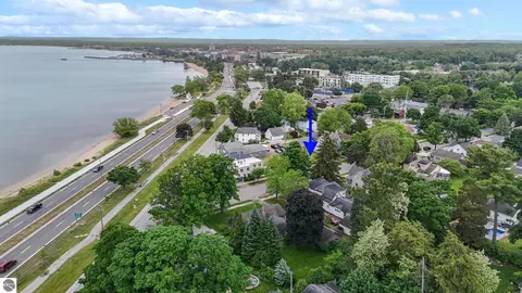 530 N 536 N Spruce St, Traverse City, MI 49684