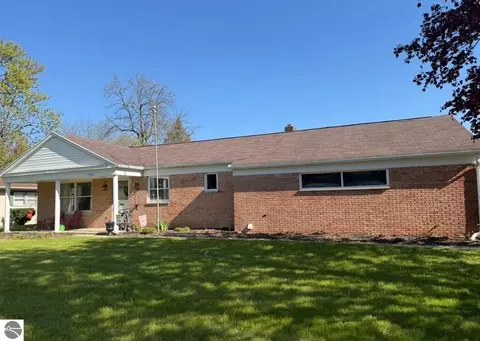 1521 E Broadway St, Mount Pleasant, MI 48858
