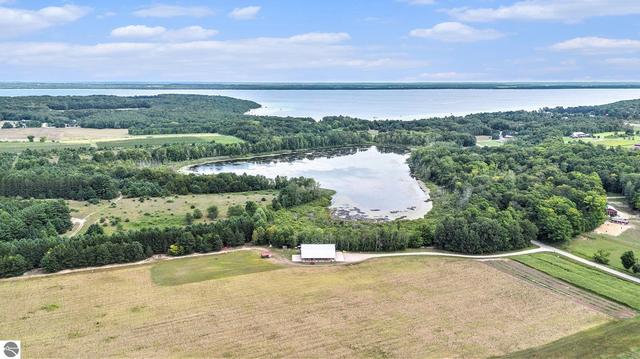 3625 Swaney Rd, Traverse City, MI 49686