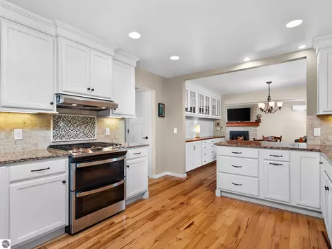 7370 Maple Terrace Ave, Traverse City, MI 49686