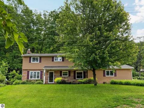 7370 Maple Terrace Ave, Traverse City, MI 49686