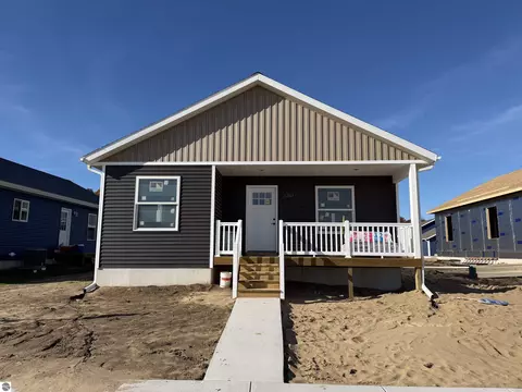1262 Umber Dr, Traverse City, MI 49696