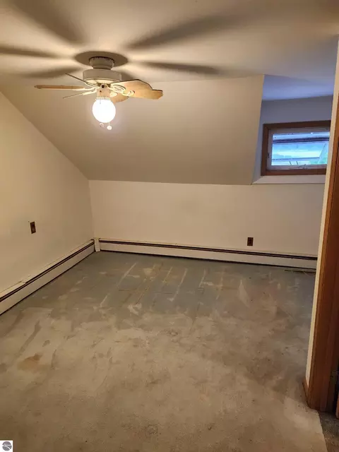 Bedroom - 295 Birch St, Harrison, MI 48625 photo 3 of 3