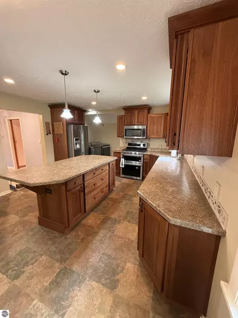 414 N Maple St, Ithaca, MI 48847 photo 21