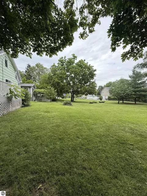 414 N Maple St, Ithaca, MI 48847 photo 15