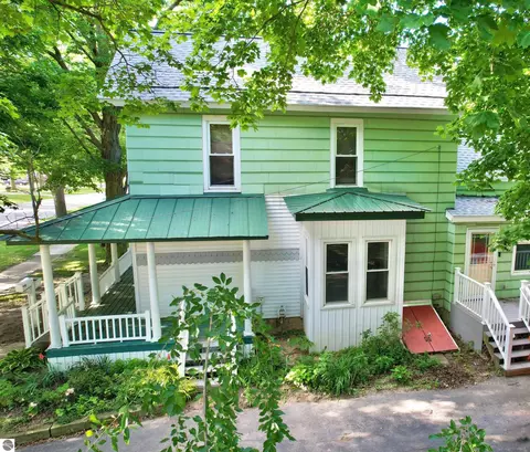 414 N Maple St, Ithaca, MI 48847 photo 4